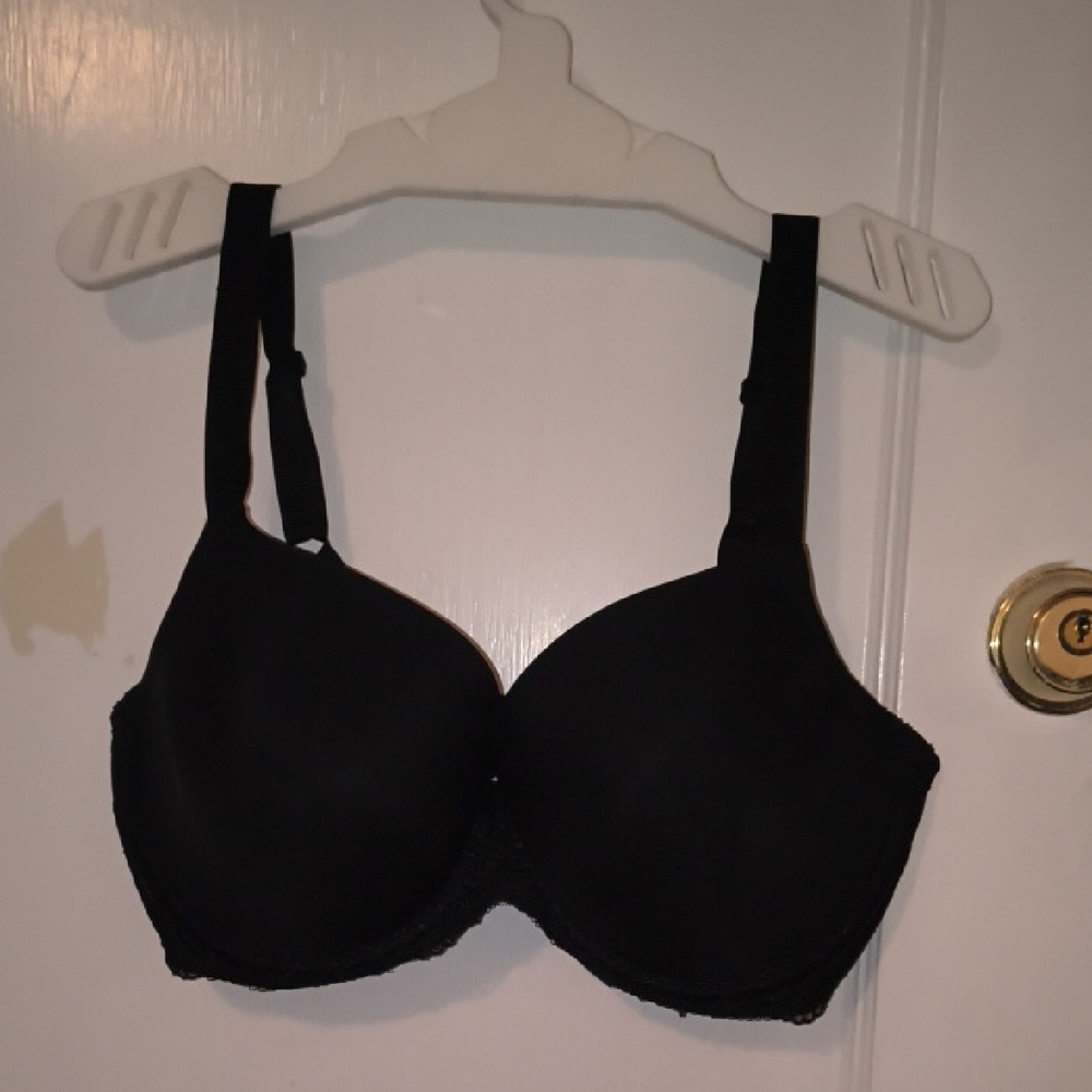 Wacoal | Elegant Black Bra